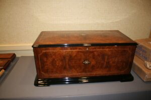 bell drum organ music box
